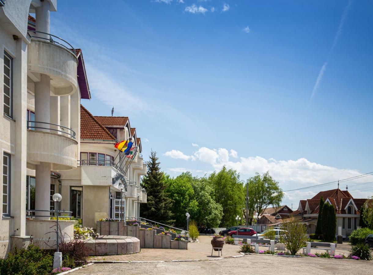 Hotel Castel Sfântu-Gheorghe Exterior foto
